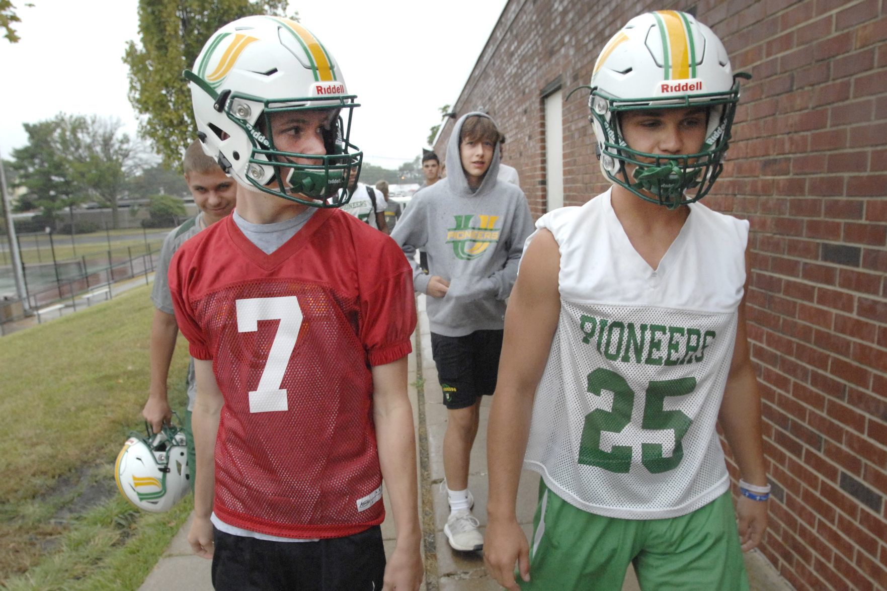 081319-blm-spt-7uhighfootball